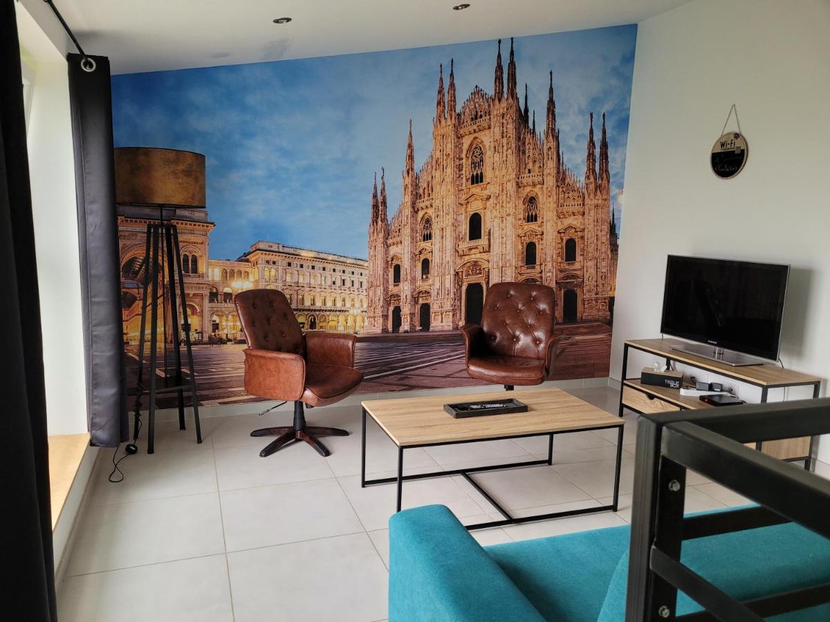 Il Vialetto , Appartement Milano , Spacieux, Tout Confort, Au Calme Jeumont Exterior photo